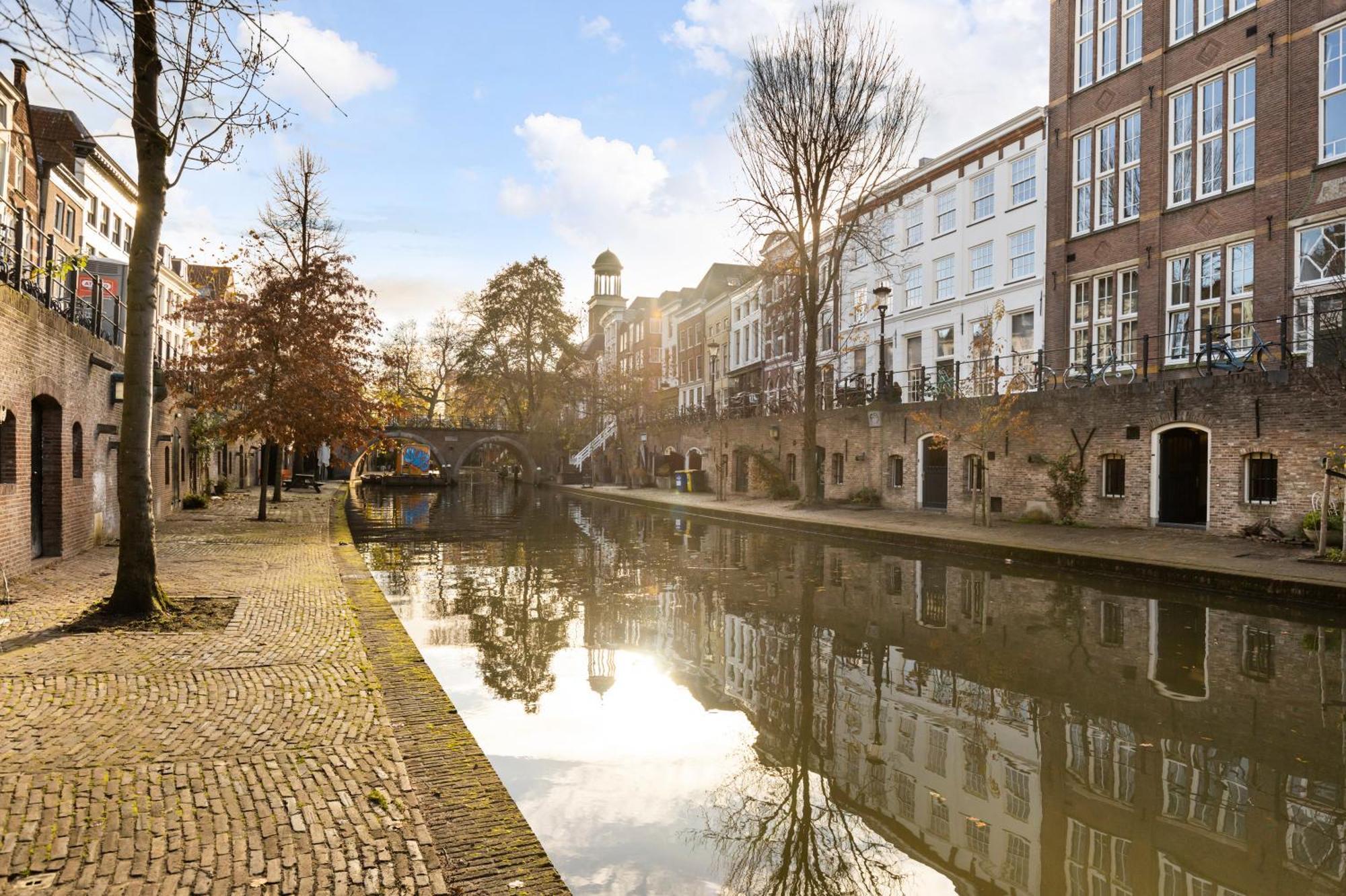 4p Unique Canal A Location In Ferienhaus Utrecht